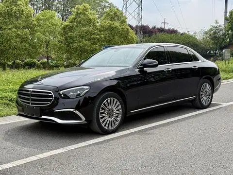 Mercedes-Benz E-Class 2022