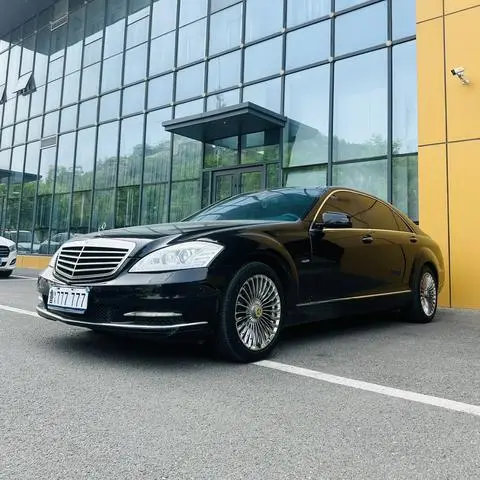 Mercedes-Benz S-Class 2012