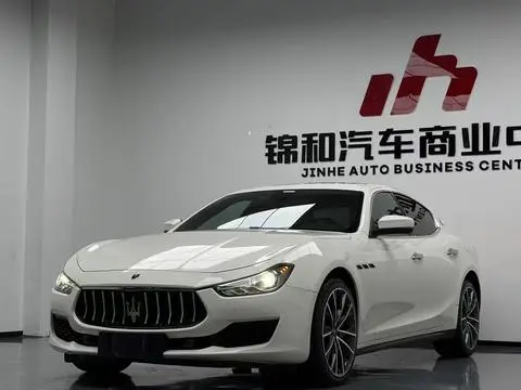 Maserati Ghibli 2021