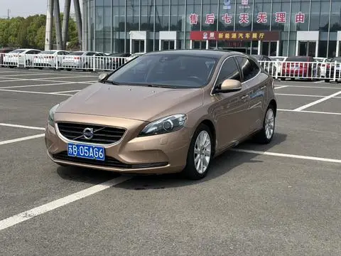 Volvo V40 2014