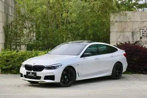 BMW 6 Series GT 2018 — фото 1
