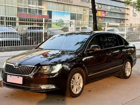 Skoda Superb 2013