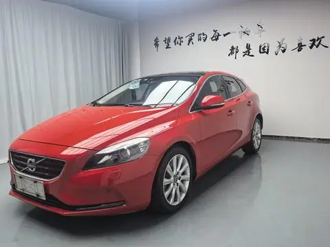 Volvo V40 2014