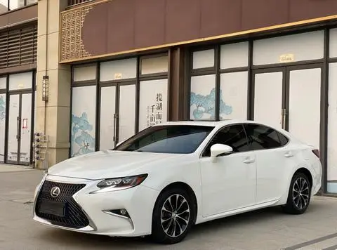 Lexus ES 2015