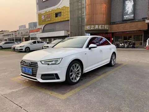 Audi A4L 2019
