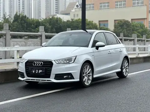 Audi A1 2016