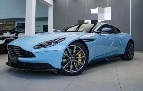 Aston Martin DB11 2020 — фото 1