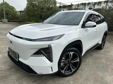 Geely L7 2024