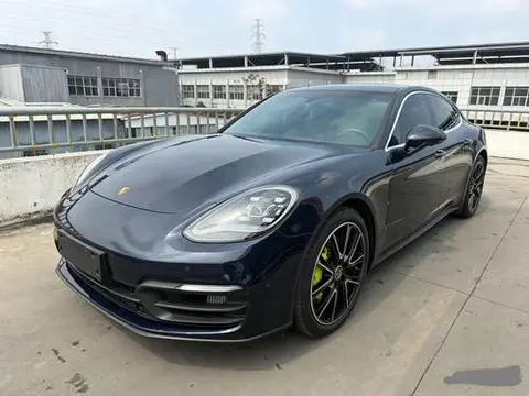 Porsche Panamera 2022