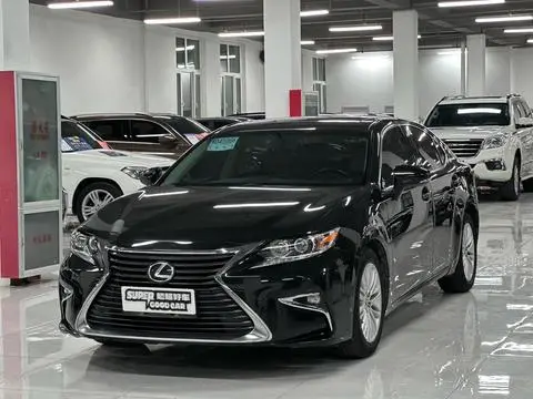 Lexus ES 2015