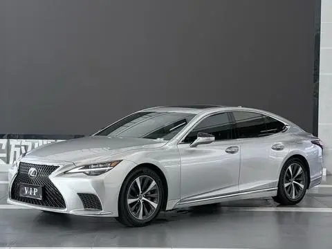 Lexus LS 2021 — фото 1