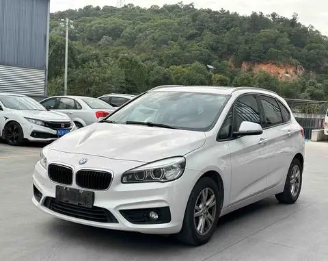 BMW 2 Series 旅行车 2016