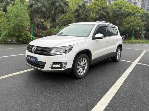 Volkswagen Tiguan 2016 — фото 1