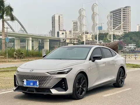 Changan UNI-V 2022