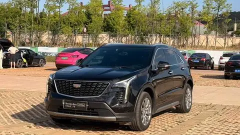 Cadillac XT4 2021 — фото 1