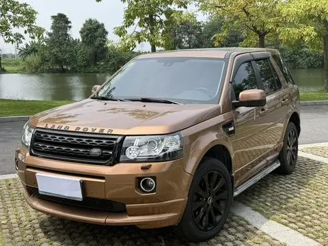 Land Rover 神行者2 2015 — фото 1