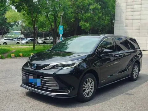 Toyota 赛那 2023