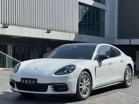 Porsche Panamera 2019