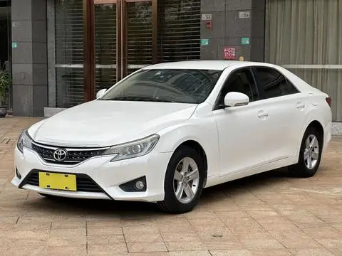 Toyota Reiz 2013