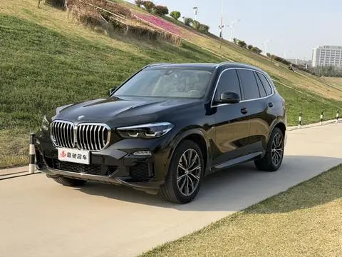BMW X5 2021 — фото 1