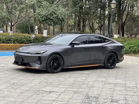 Changan UNI-V 2024
