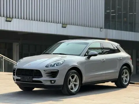 Porsche Macan 2015