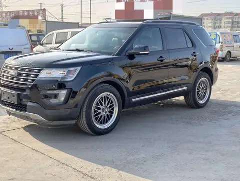 Ford 探险者 2016