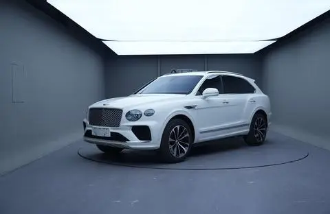 Bentley 添越 2021