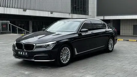 BMW 7 Series 2016 — фото 1