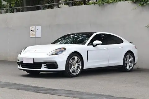 Porsche Panamera 2020