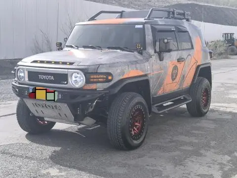 Toyota FJ 酷路泽 2017