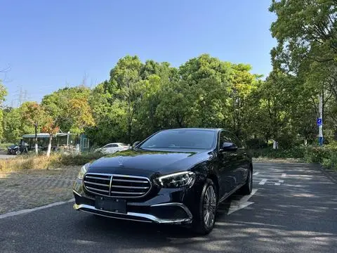 Mercedes-Benz E-Class 2023