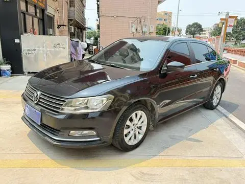 Volkswagen Lavida 2015