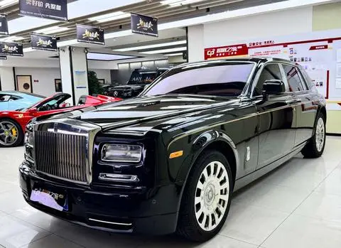Rolls Royce 幻影 2010