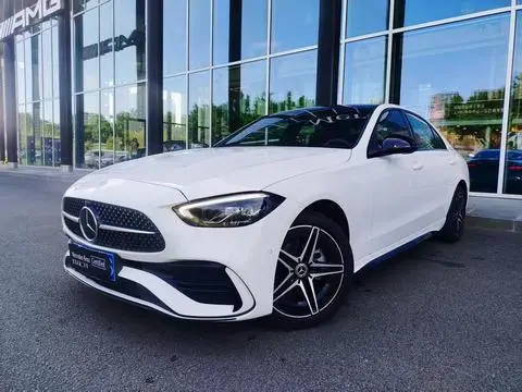 Mercedes-Benz C-Class 2024