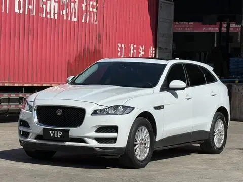 Jaguar F-PACE 2018 — фото 1