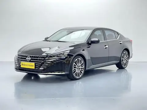 Nissan Teana 2022