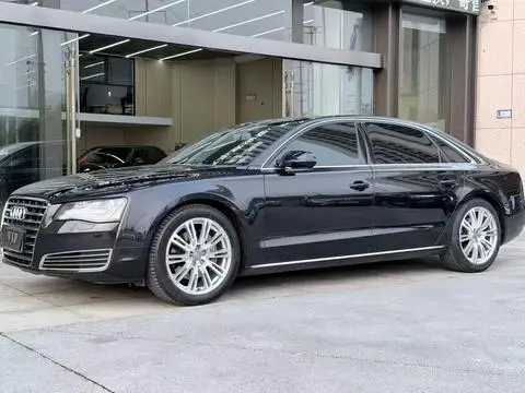 Audi A8 2012