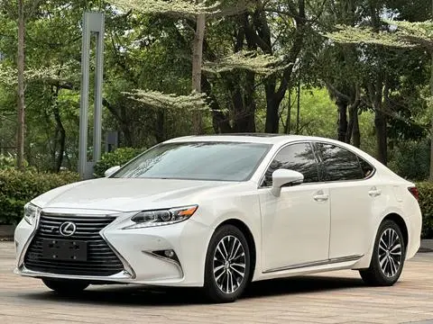 Lexus ES 2015