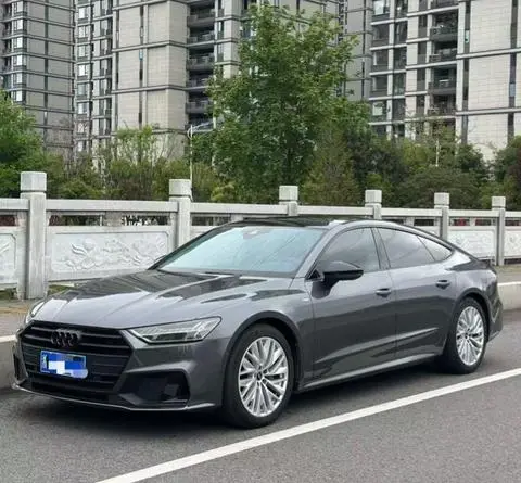 Audi A7 2021 — фото 1