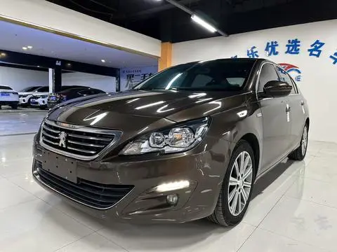 Peugeot 408 2016