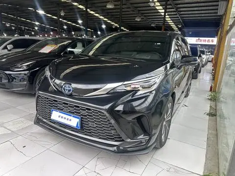 Toyota Granvia 2022