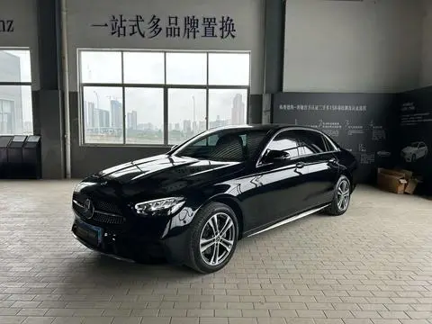 Mercedes-Benz E-Class 2022