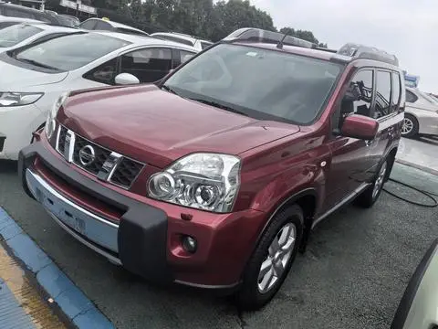 Nissan 奇骏 2010
