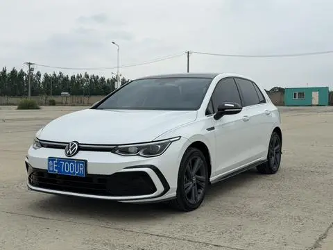 Volkswagen Golf 2021