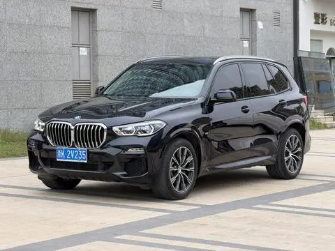 BMW X5 2021 — фото 1