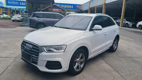 Audi Q3 2017 — фото 1