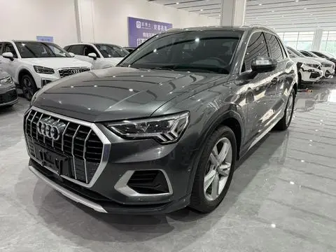Audi Q3 2022 — фото 1