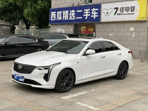 Cadillac CT4 2022