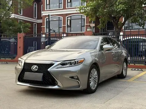 Lexus ES 2015